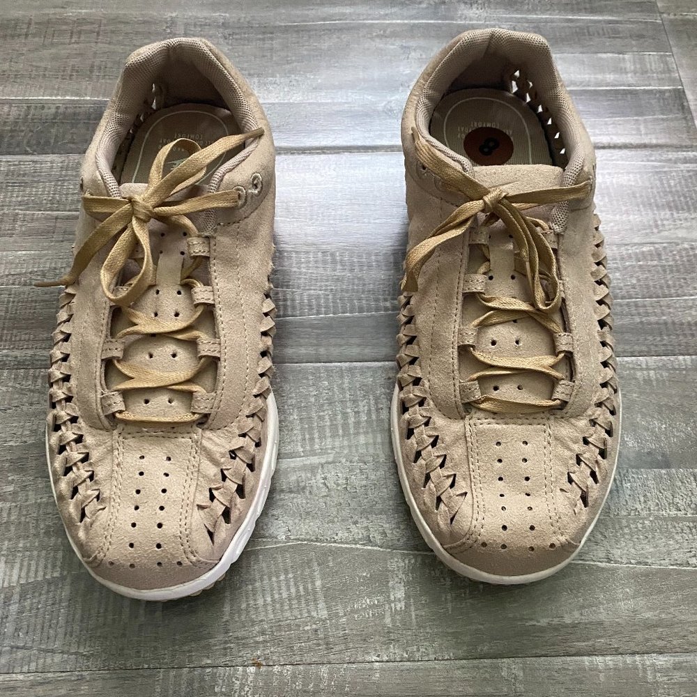 Nike Women's Mayfly Woven Tan